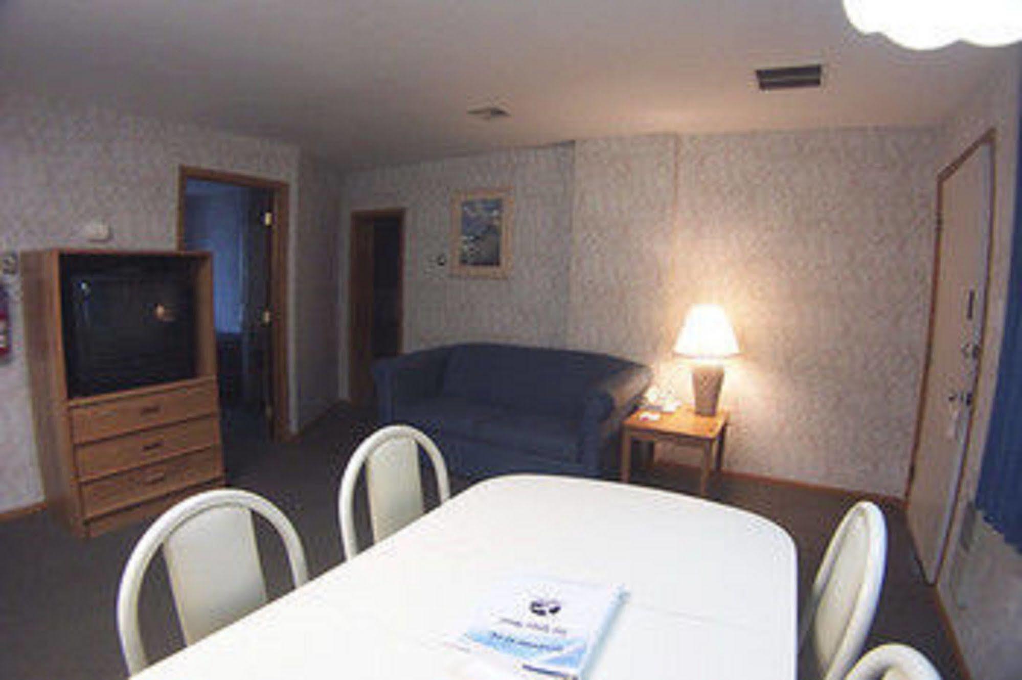 Sea Spray Motel Beach Haven Exterior photo