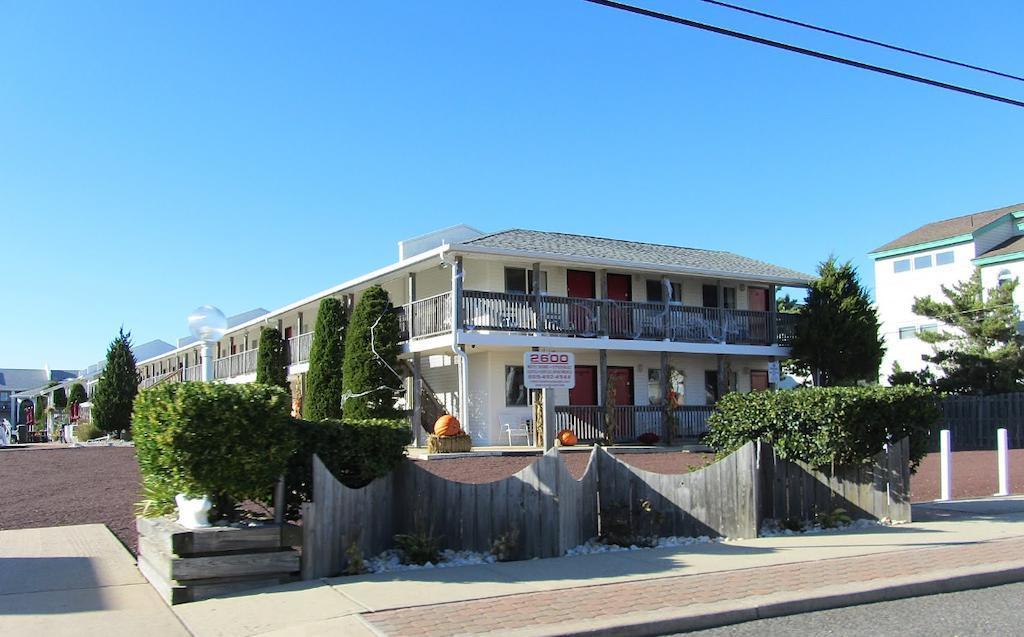 Sea Spray Motel Beach Haven Exterior photo